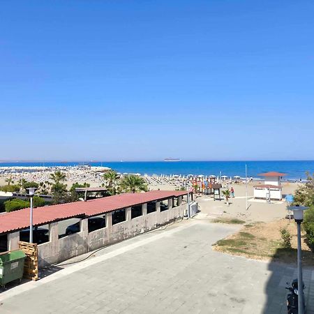 13 Sandy Beach Mackenzie Larnaca Exterior photo