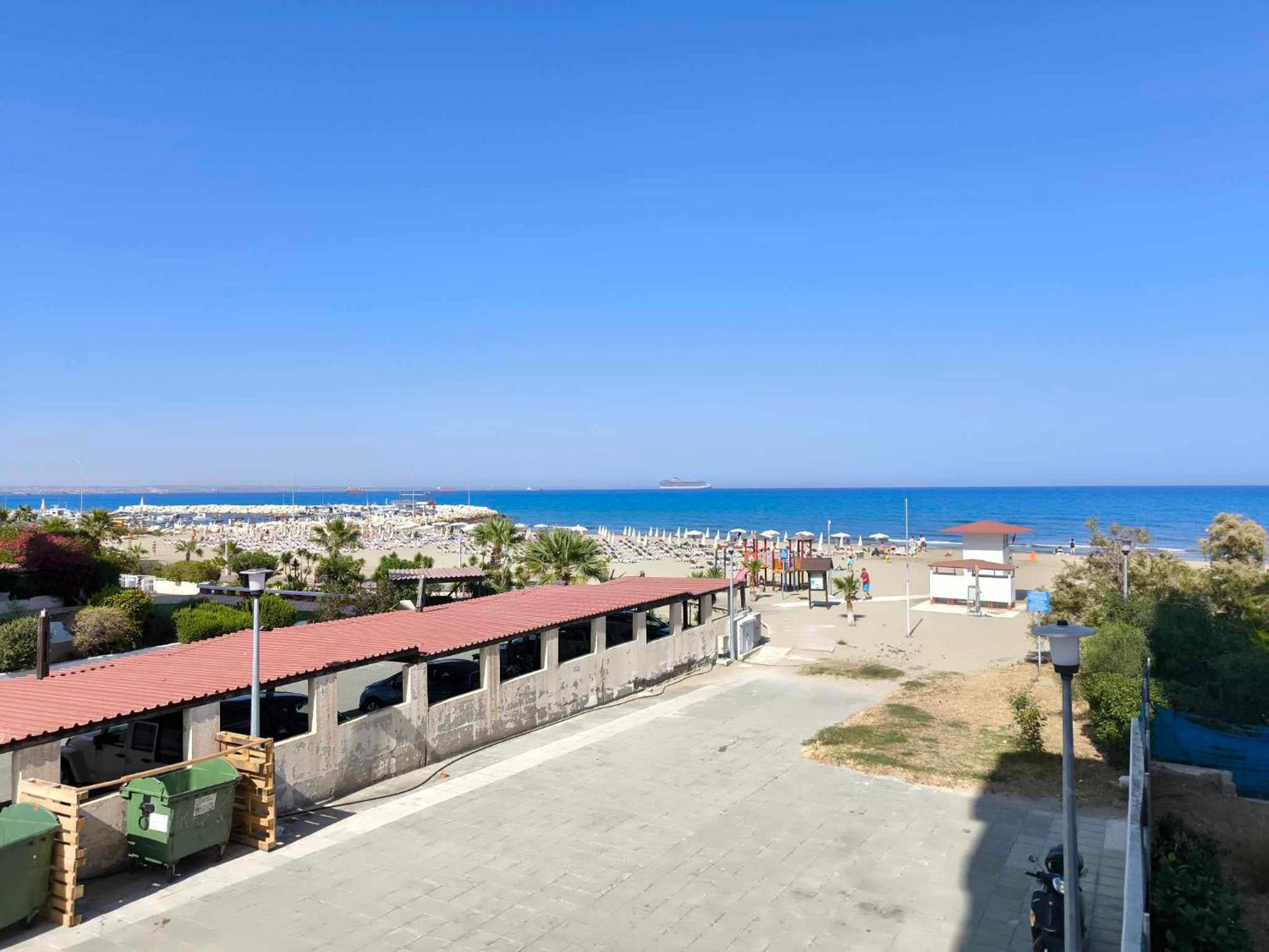 13 Sandy Beach Mackenzie Larnaca Exterior photo