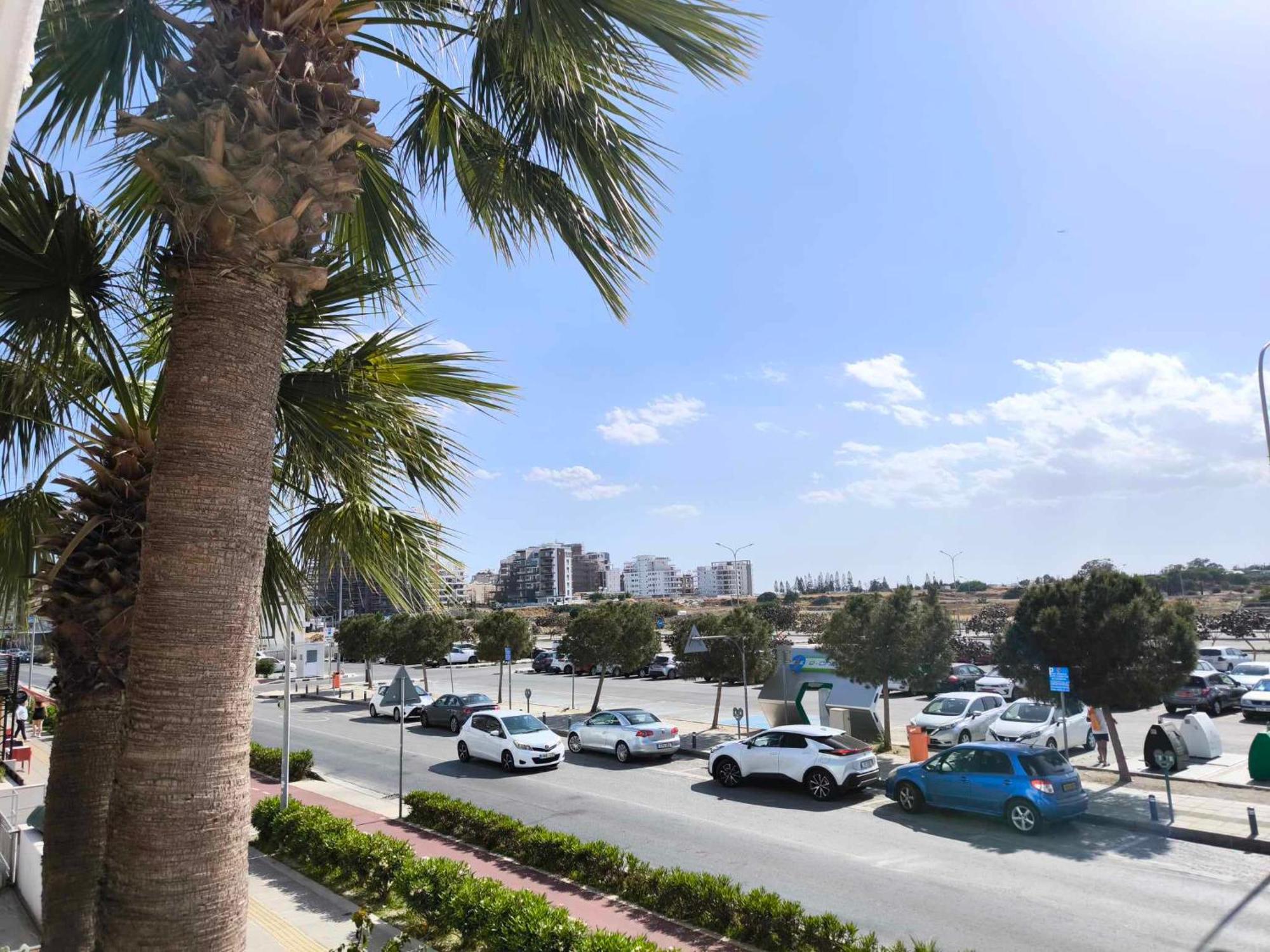 13 Sandy Beach Mackenzie Larnaca Exterior photo